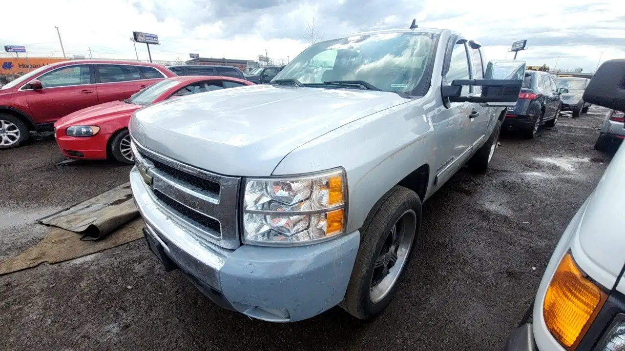Photo of 2011 Chevrolet Silverado 1500