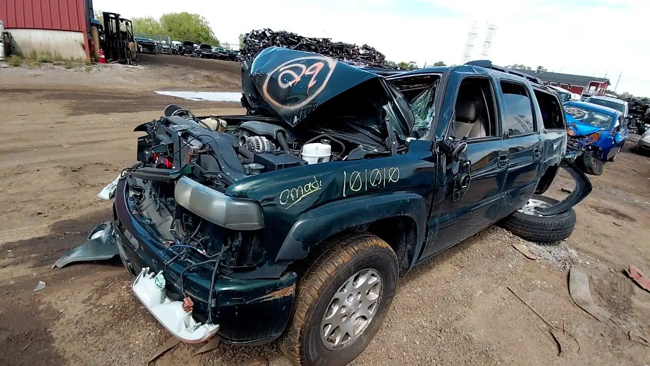 Photo of 2004 Chevrolet Suburban 1500