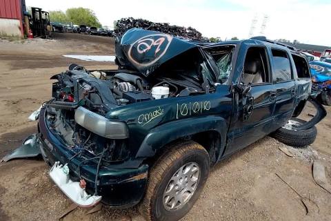Photo of 2004 Chevrolet Suburban 1500