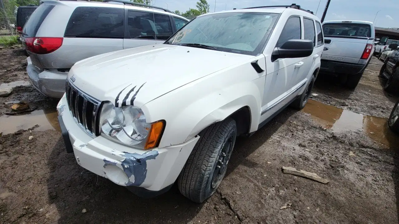 Photo of 2005 Jeep Grand Cherokee
