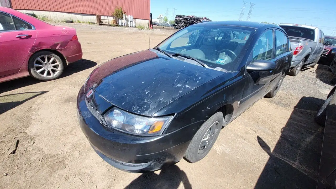 Photo of 2004 Saturn Ion