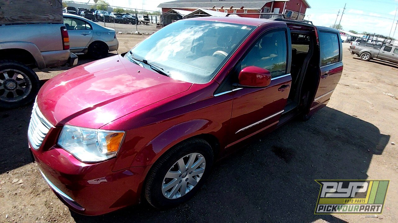 Photo of 2015 Chrysler Town & Country