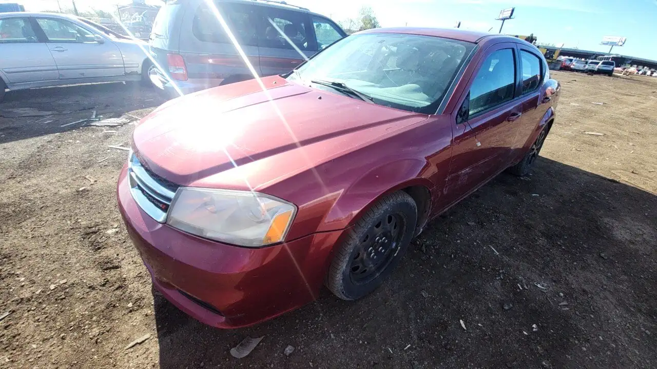 Photo of 2014 Dodge Avenger