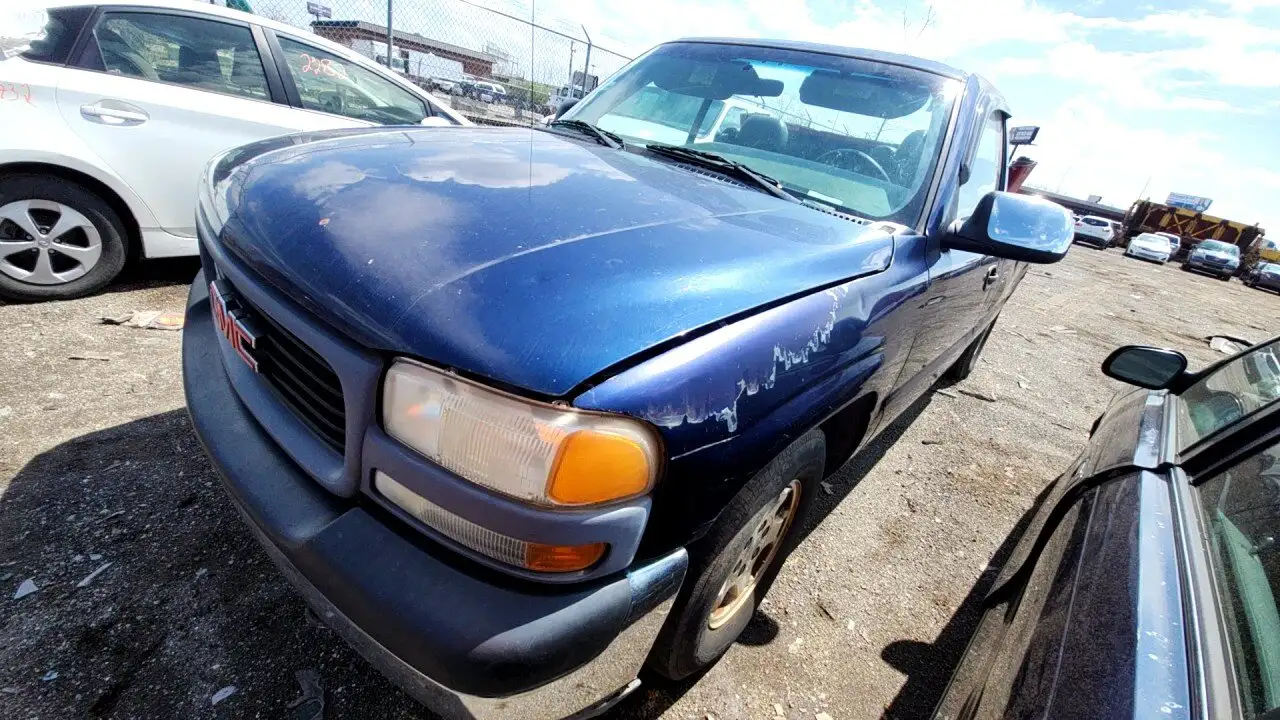 Photo of 2002 Gmc Sierra 1500
