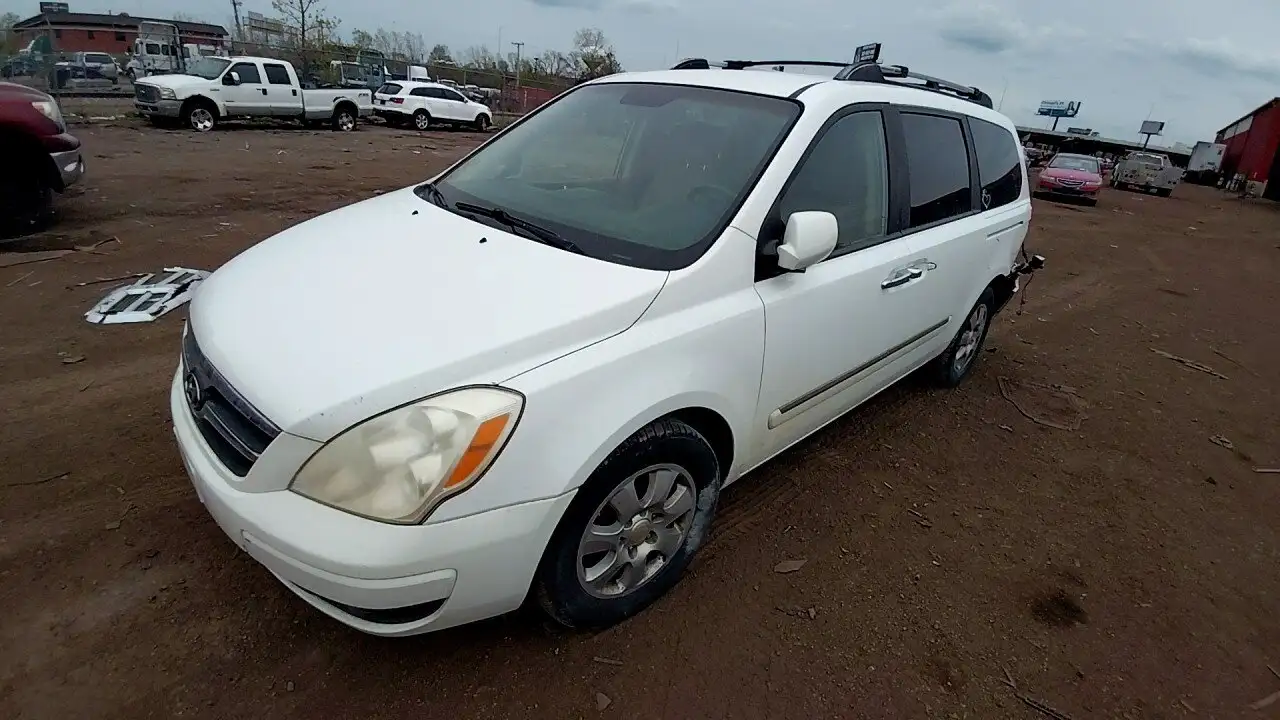 Photo of 2007 Hyundai Entourage