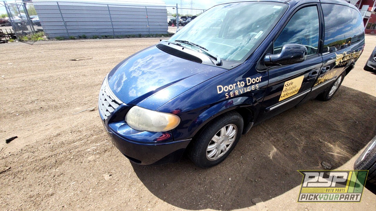 Photo of 2006 Chrysler Town & Country