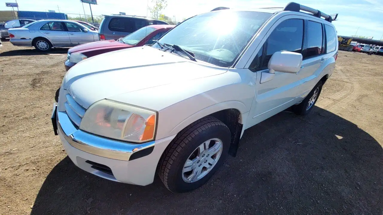 Photo of 2004 Mitsubishi Endeavor
