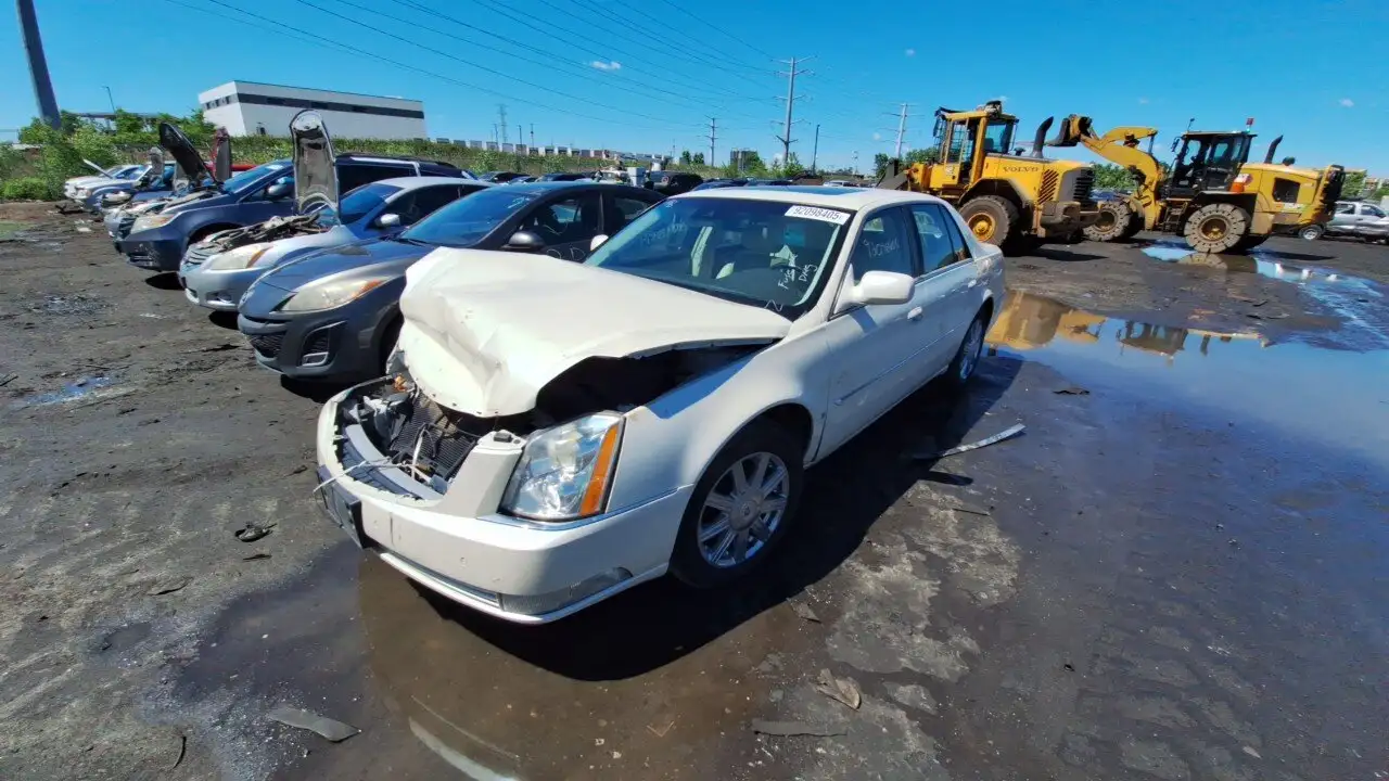 Photo of 2008 Cadillac Dts