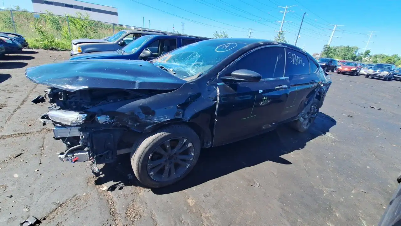 Photo of 2016 Chrysler 200