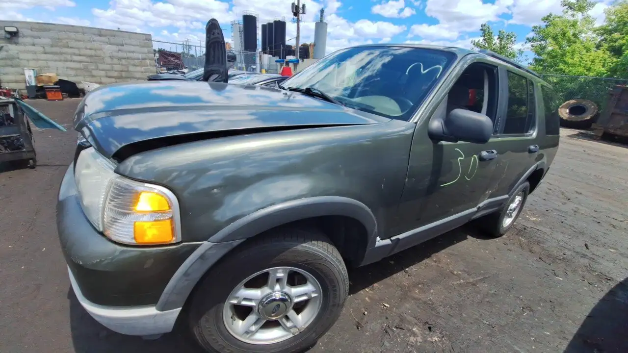 Photo of 2003 Ford Explorer