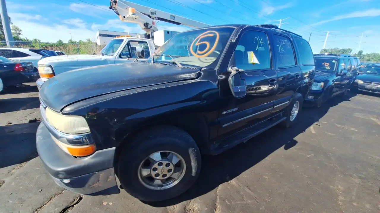 Photo of 2001 Chevrolet Tahoe