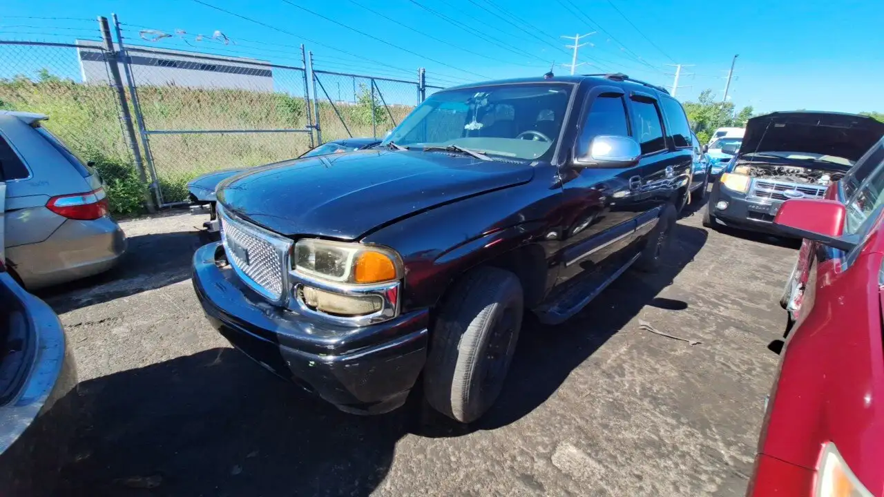 Photo of 2005 Chevrolet Tahoe