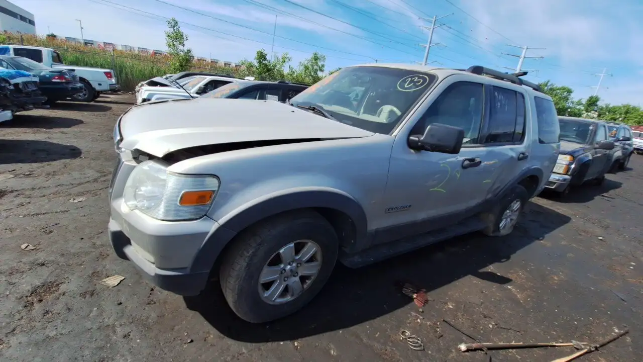 Photo of 2006 Ford Explorer