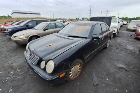 Photo of 2002 Mercedes-Benz E320