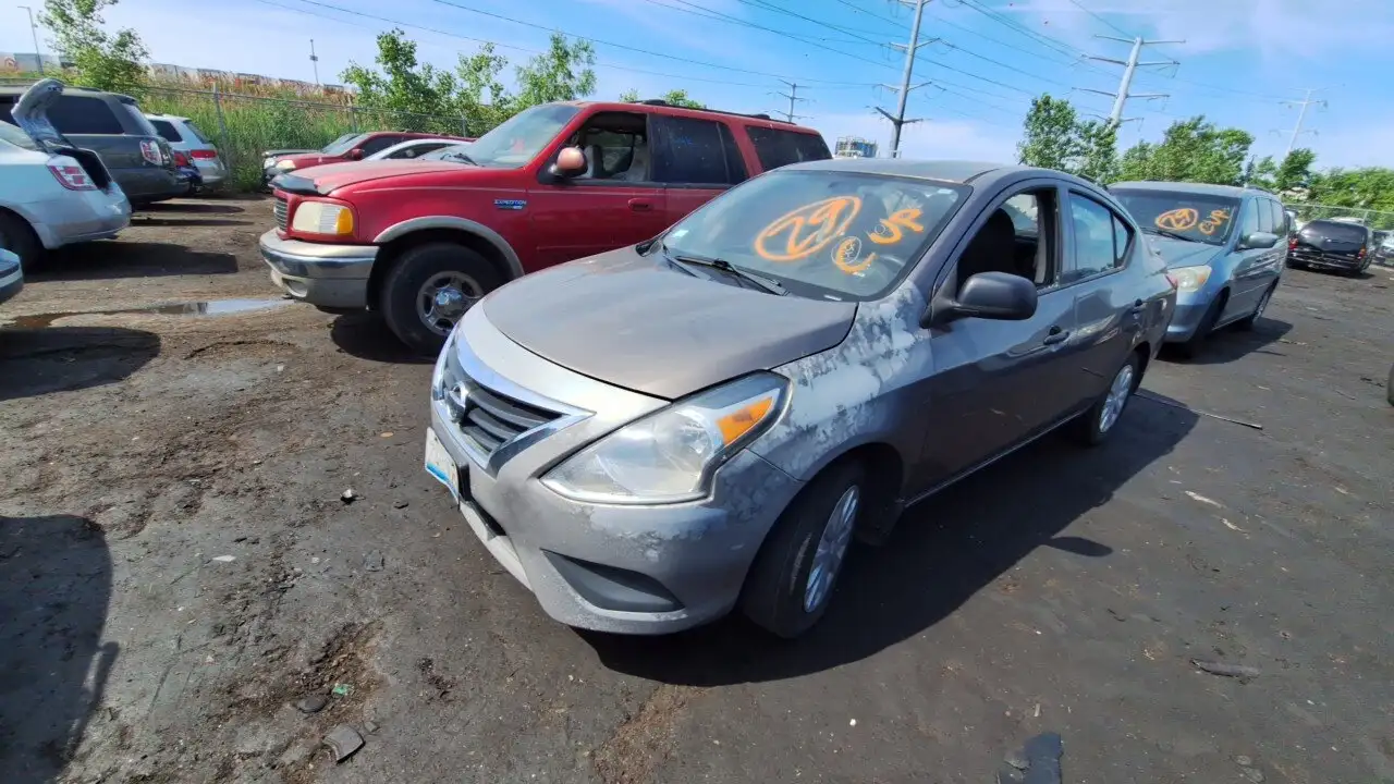 Photo of 2015 Nissan Versa