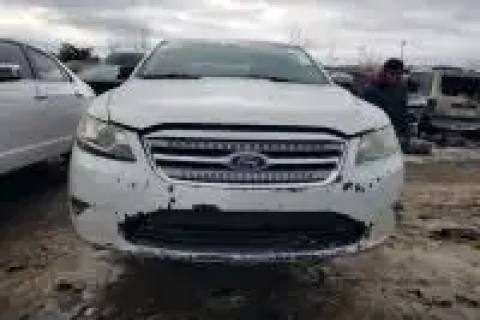 Photo of 2012 Ford Taurus