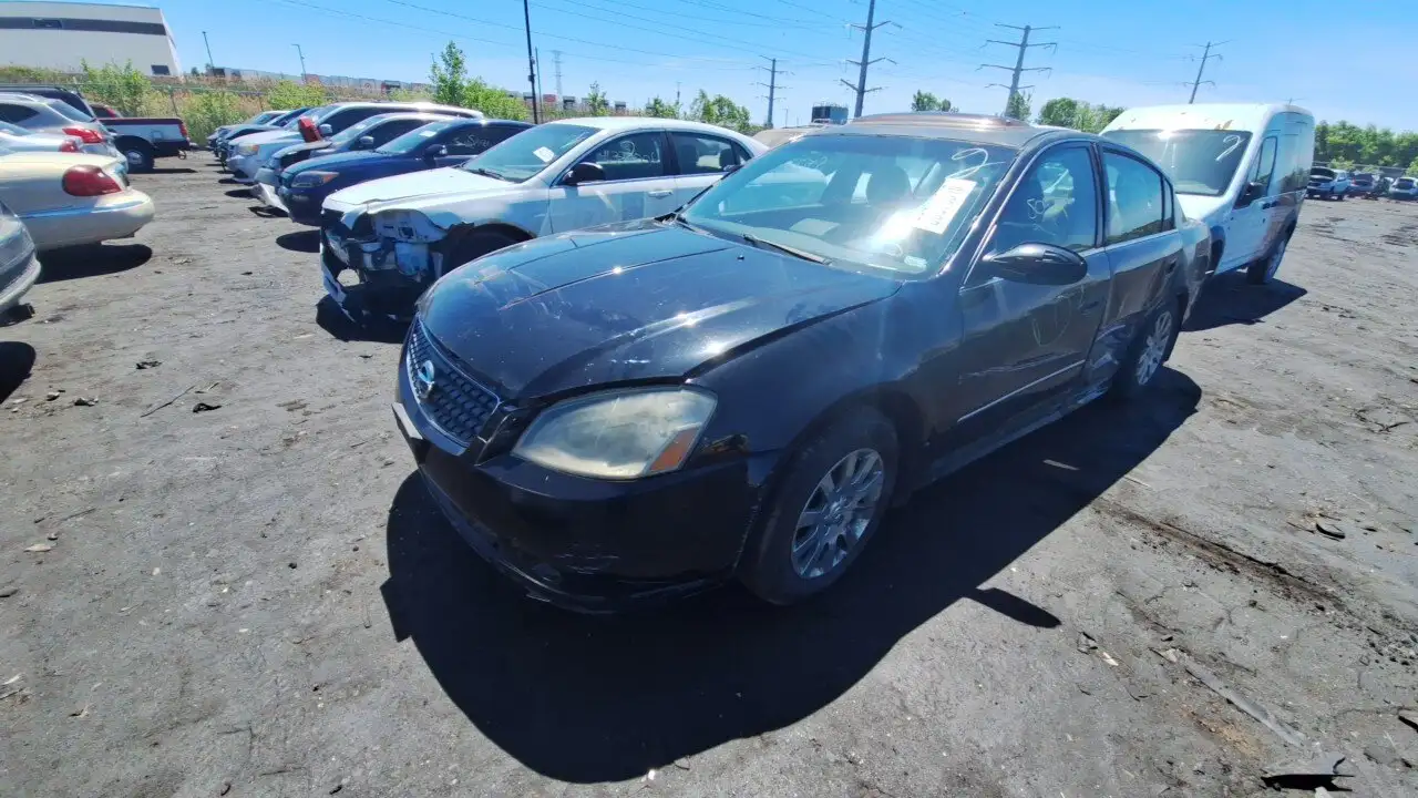 Photo of 2005 Nissan Altima