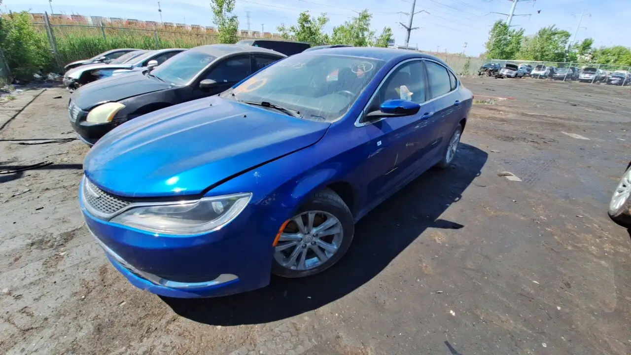 Photo of 2015 Chrysler 200