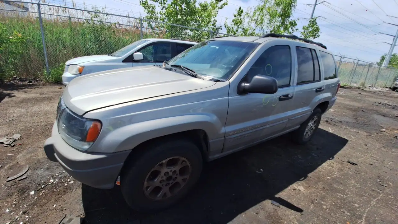 Photo of 2000 Jeep Grand Cherokee