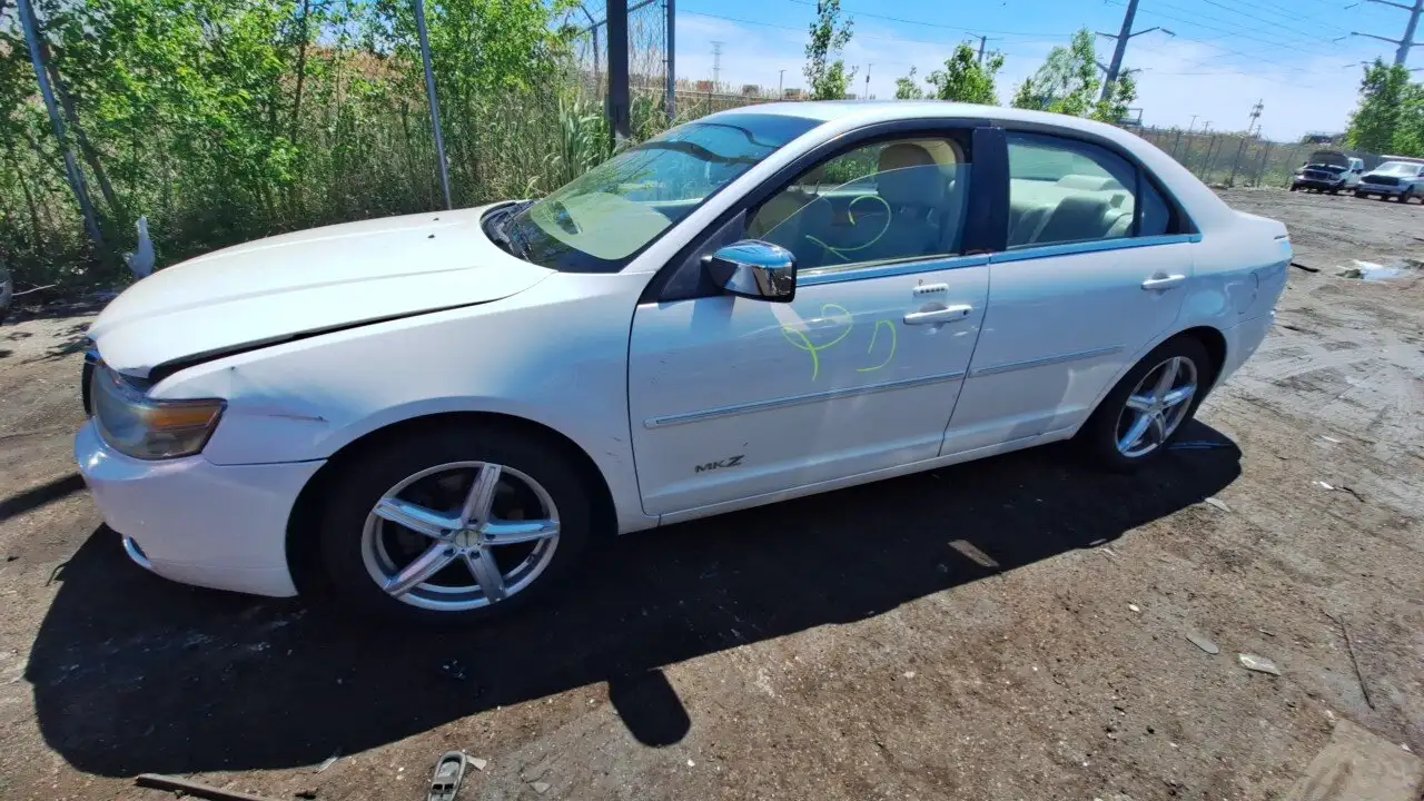 Photo of 2009 Lincoln Mkz