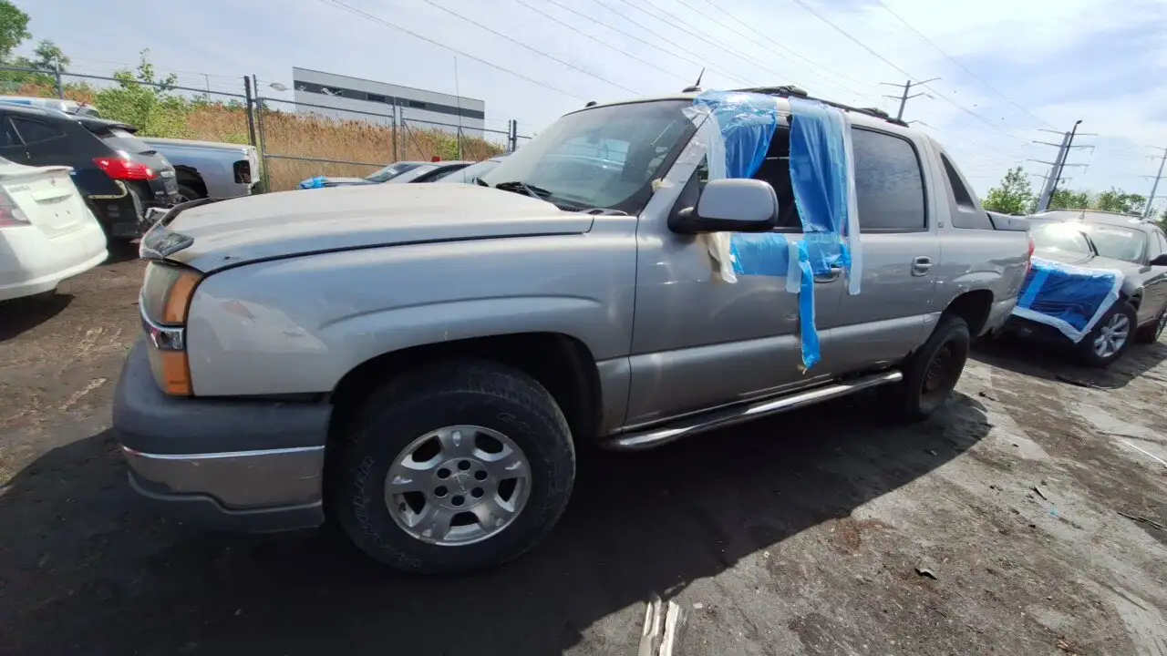 Photo of 2005 Chevrolet Avalanche 1500