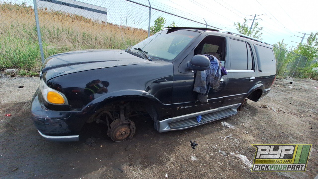 Photo of 2000 Lincoln Navigator
