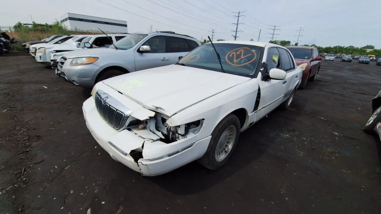 Photo of 2000 Mercury Grand Marquis
