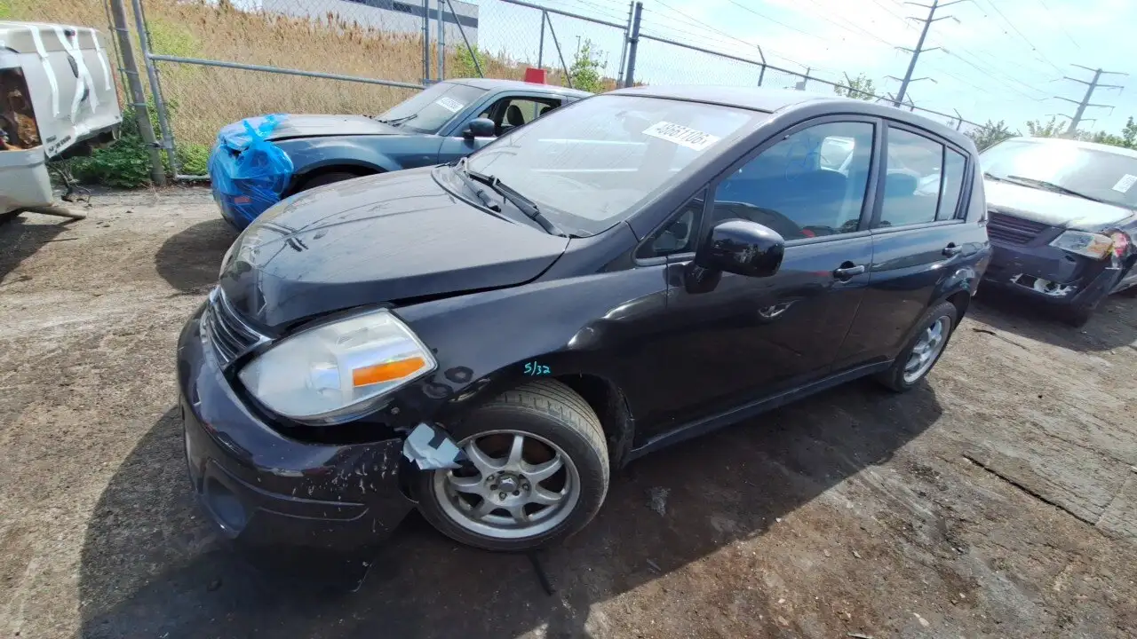 Photo of 2010 Nissan Versa