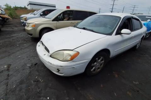 Photo of 2005 Ford Taurus