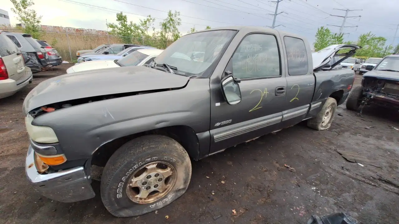 Photo of 2000 Chevrolet Silverado 1500