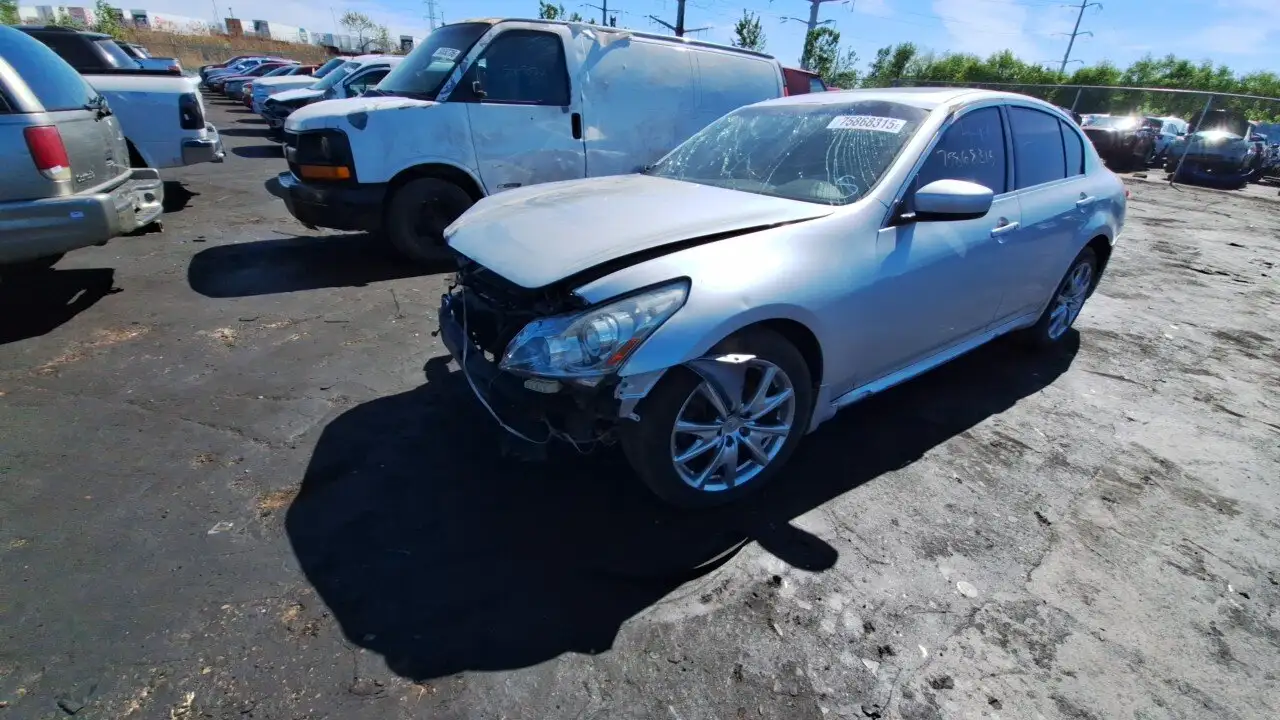 Photo of 2010 Infiniti G37