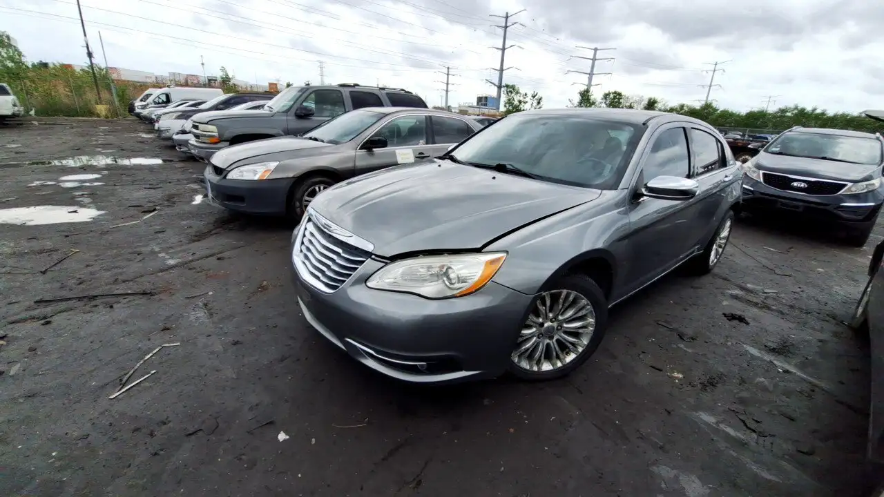 Photo of 2011 Chrysler 200