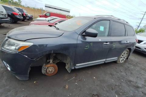 Photo of 2014 Nissan Pathfinder