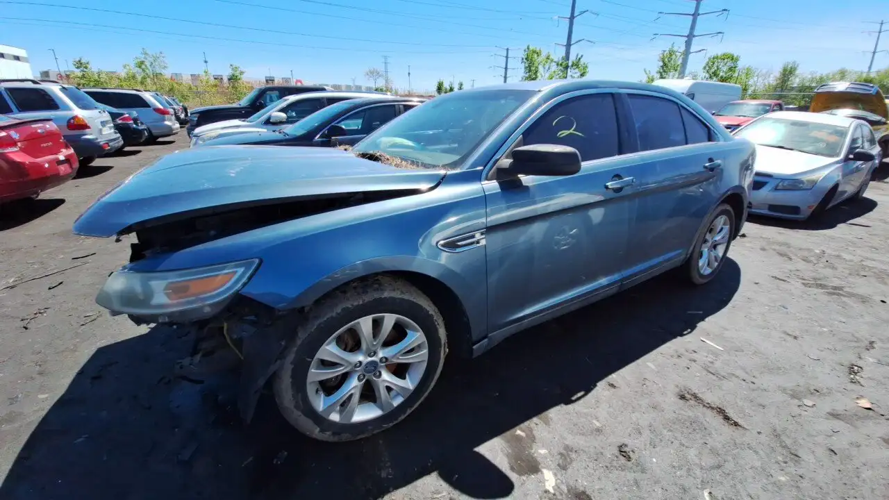 Photo of 2010 Ford Taurus