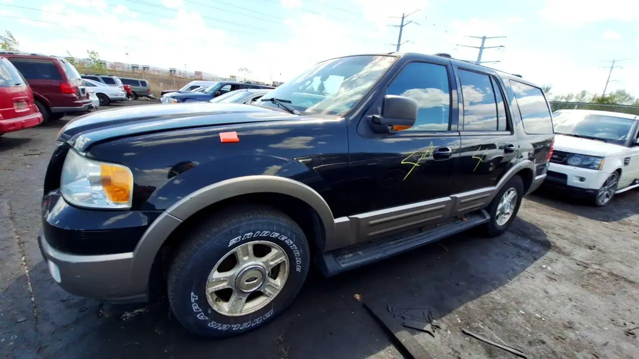 Photo of 2003 Ford Expedition