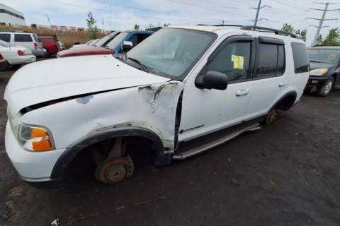 Photo of 2004 Ford Explorer