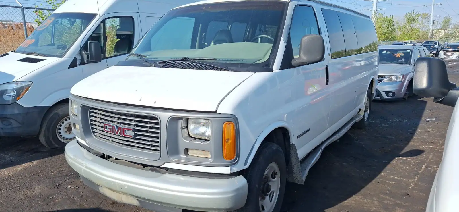 Photo of 1999 Gmc Savana 3500