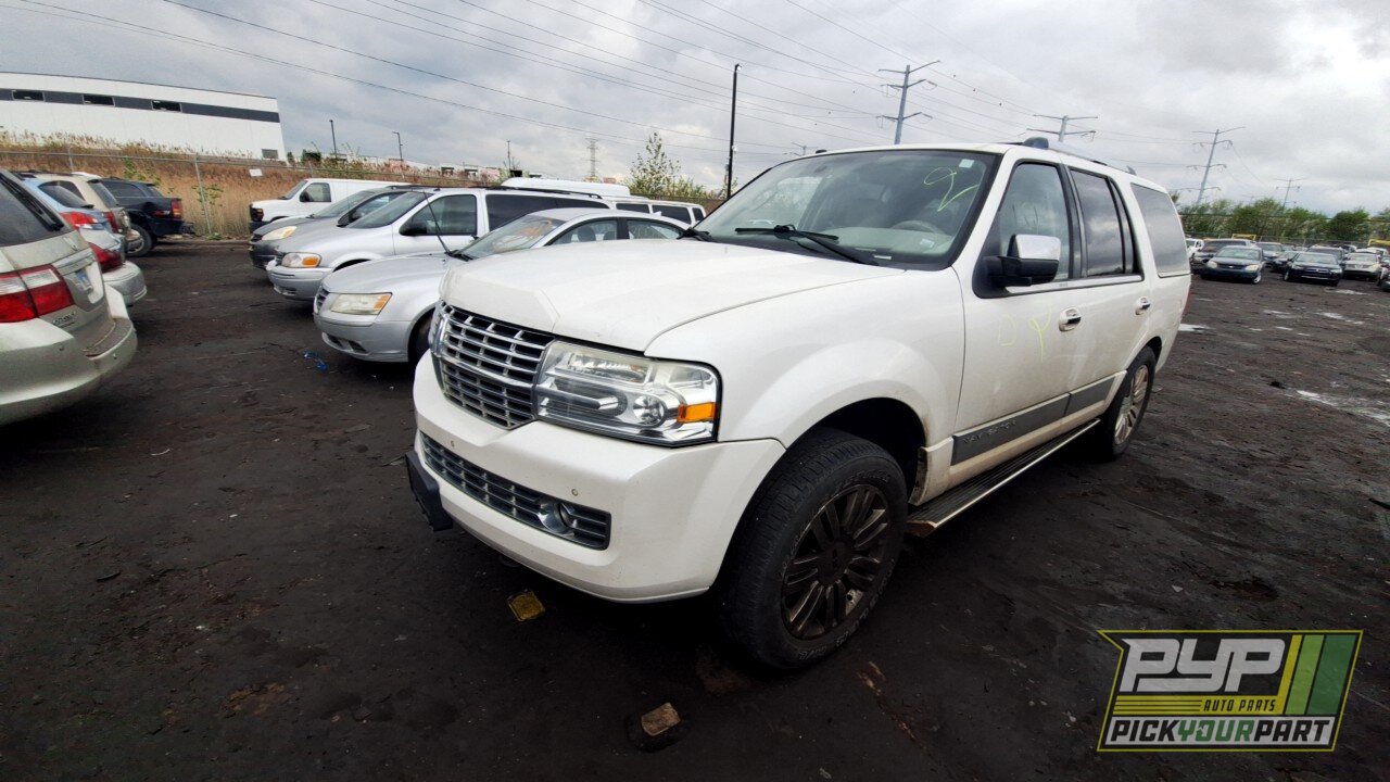 Photo of 2011 Lincoln Navigator