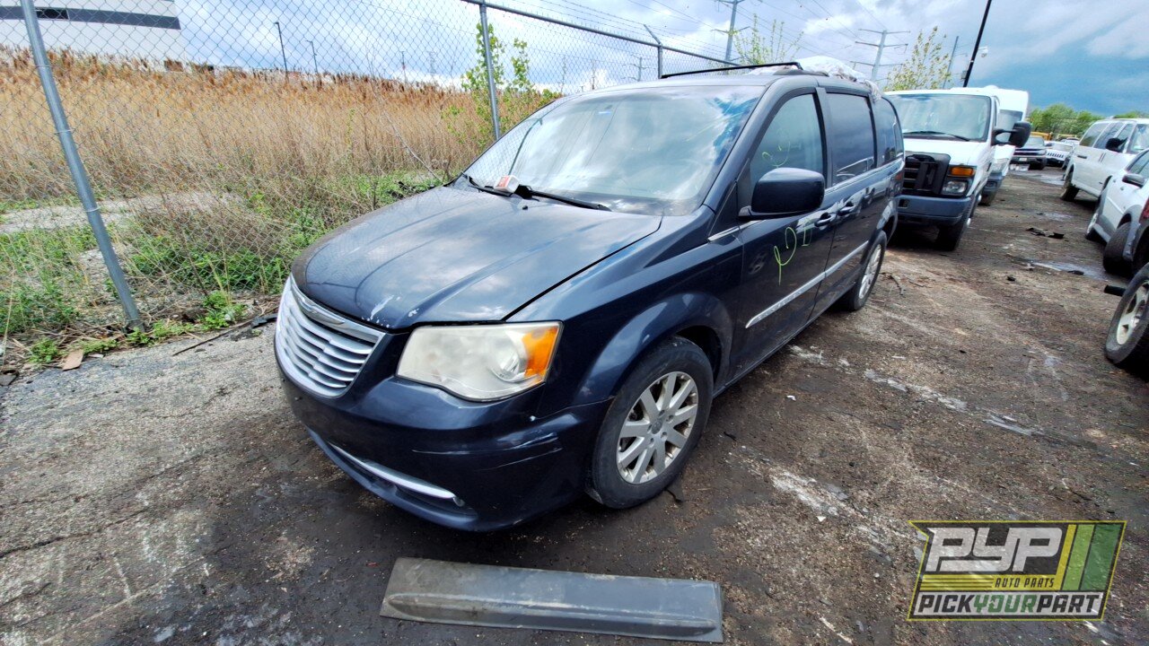 Photo of 2013 Chrysler Town & Country
