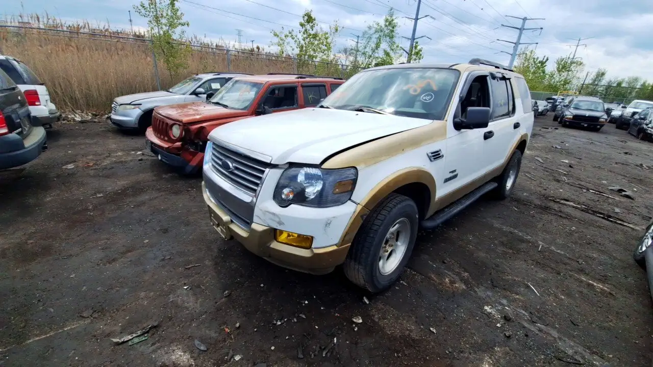 Photo of 2006 Ford Explorer