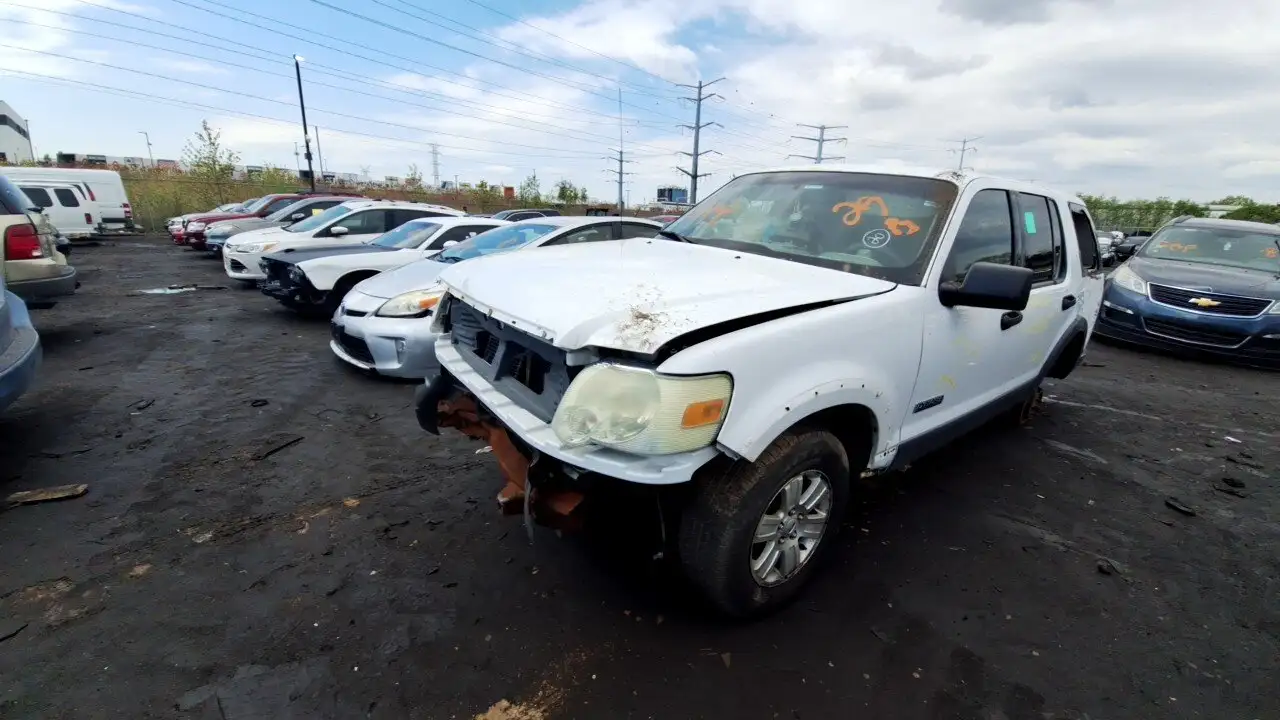 Photo of 2006 Ford Explorer
