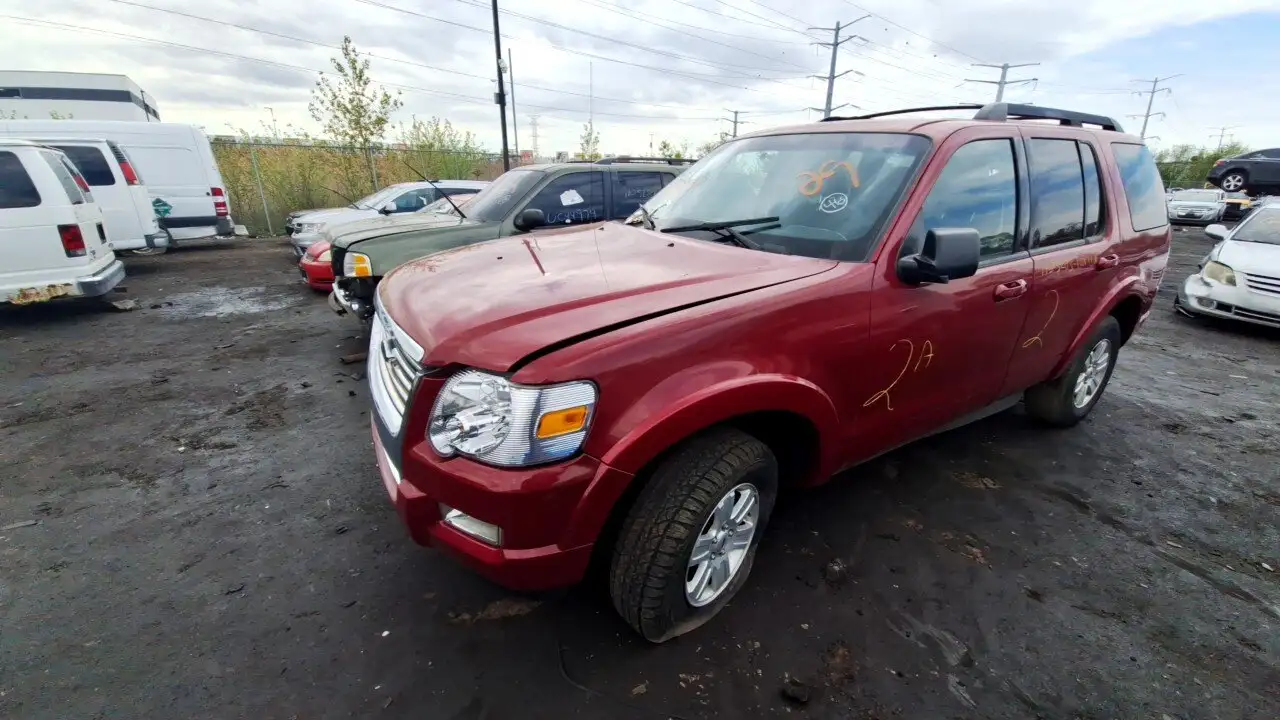 Photo of 2010 Ford Explorer