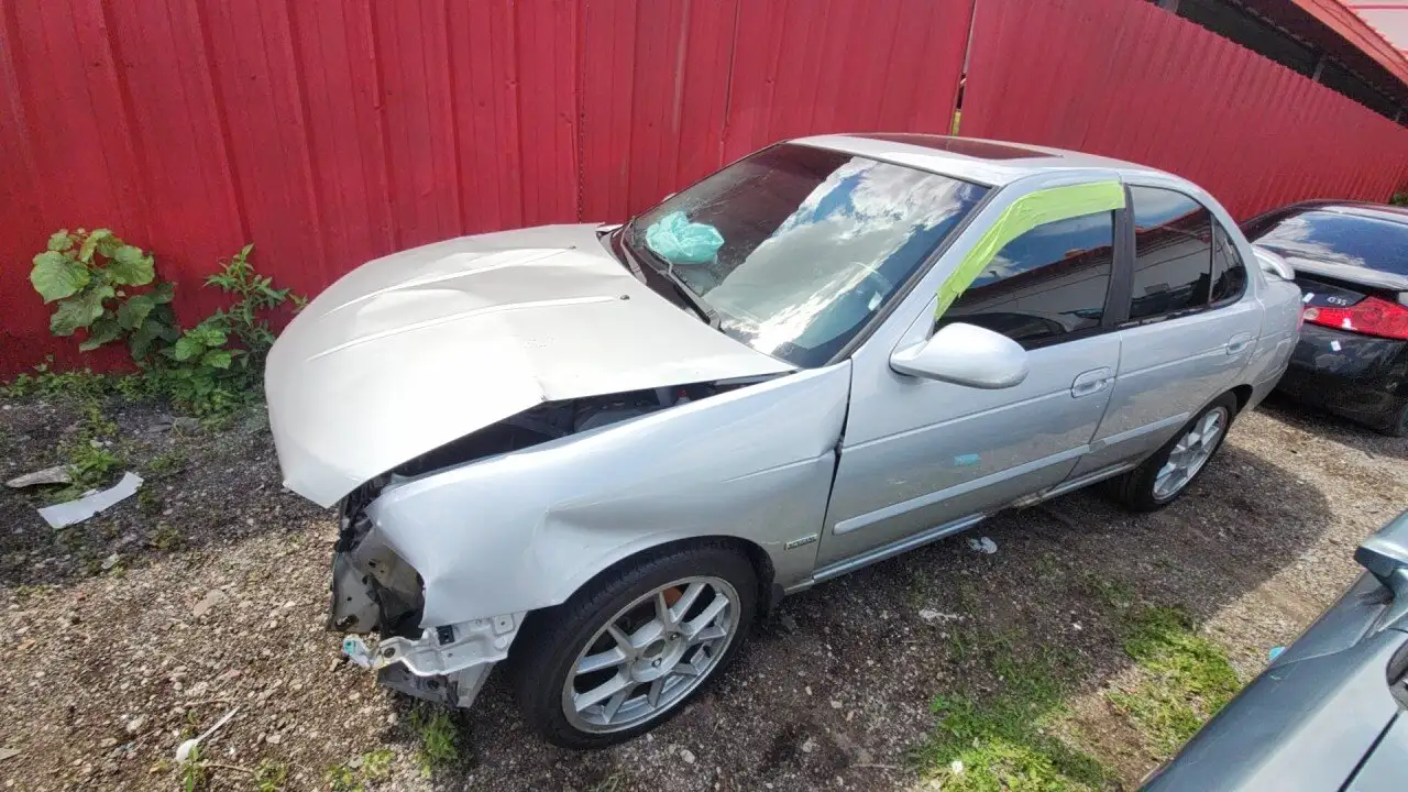 Photo of 2005 Nissan Sentra