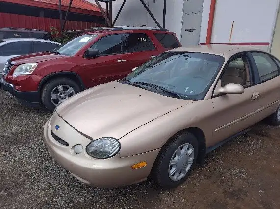 Photo of 1997 Ford Taurus