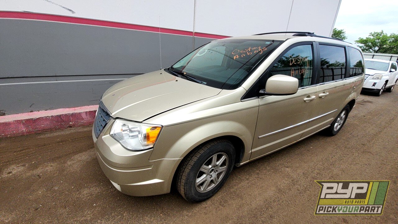Photo of 2010 Chrysler Town & Country