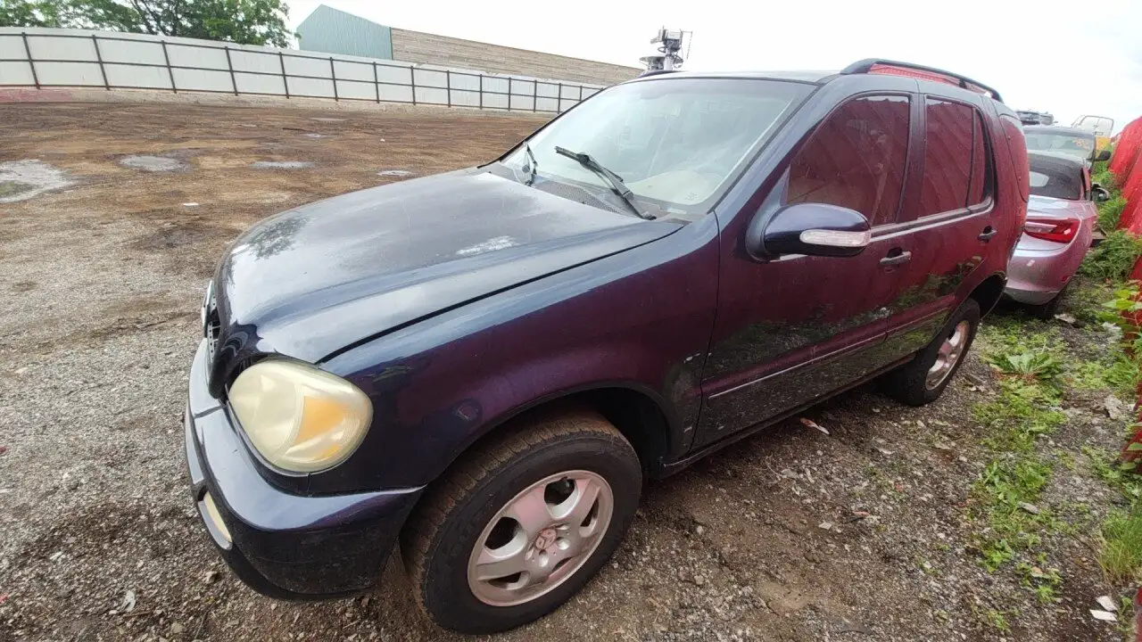 Photo of 2002 Mercedes-Benz Ml320