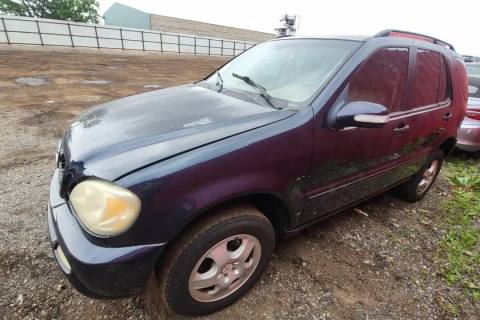 Photo of 2002 Mercedes-Benz Ml320