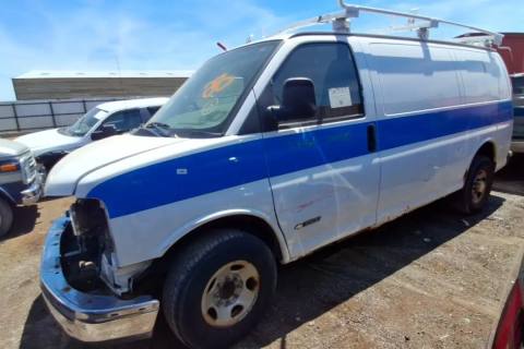 Photo of 2005 Chevrolet Express 3500