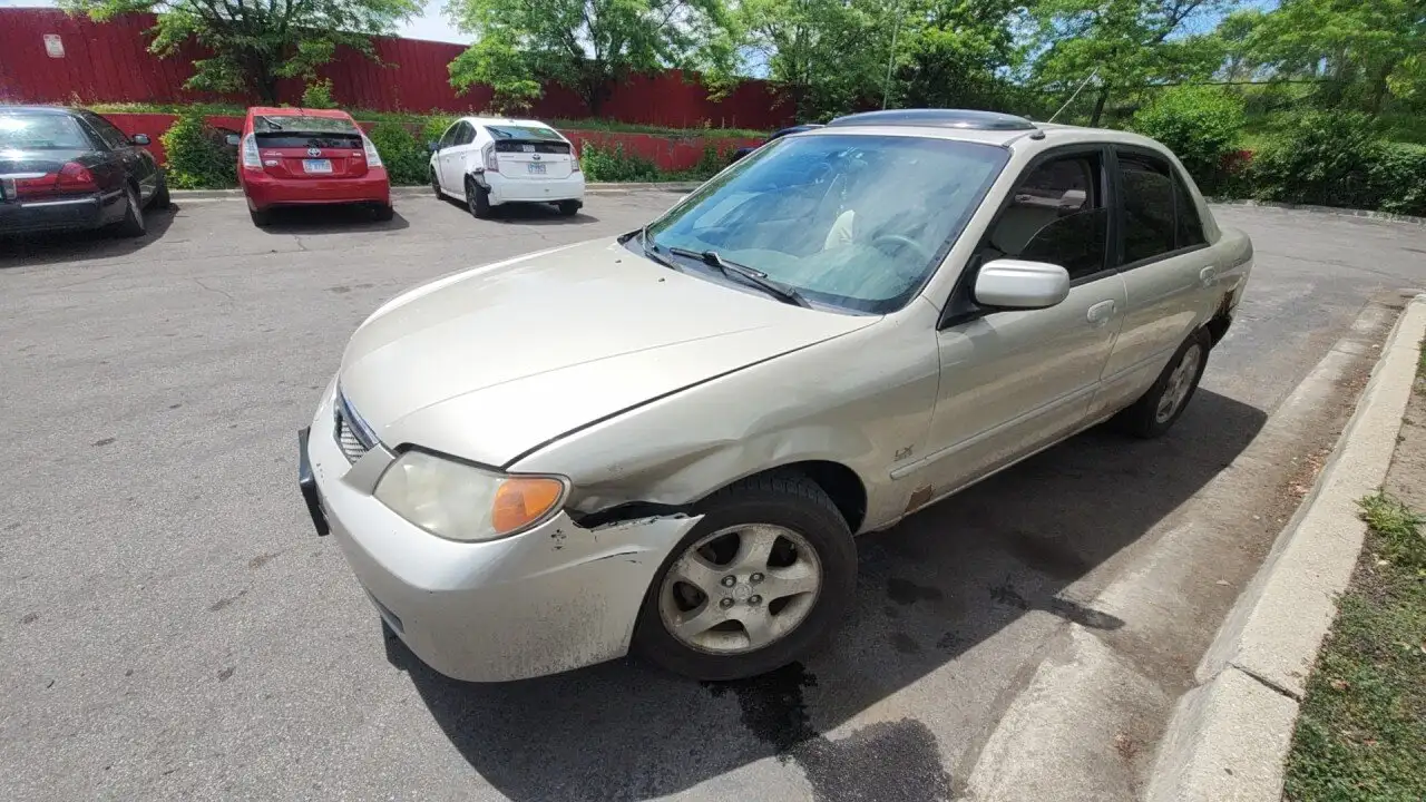 Photo of 2001 Mazda Protege