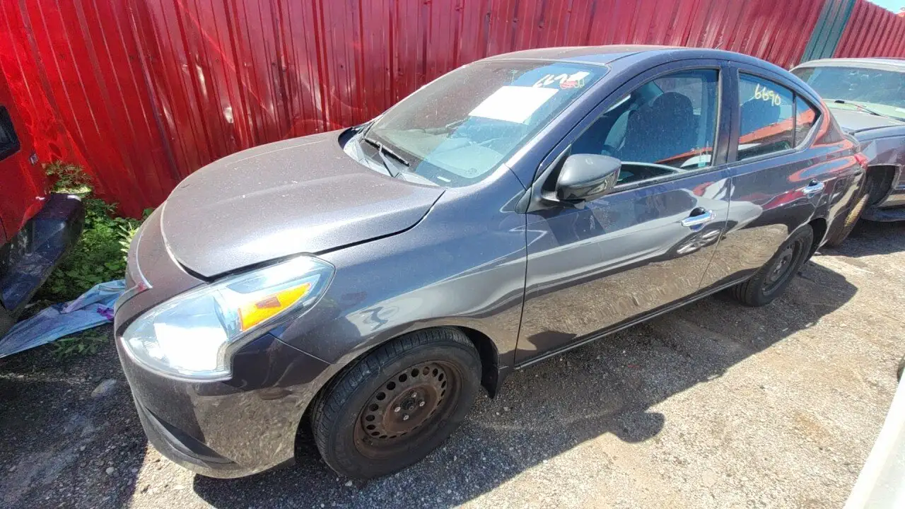 Photo of 2015 Nissan Versa